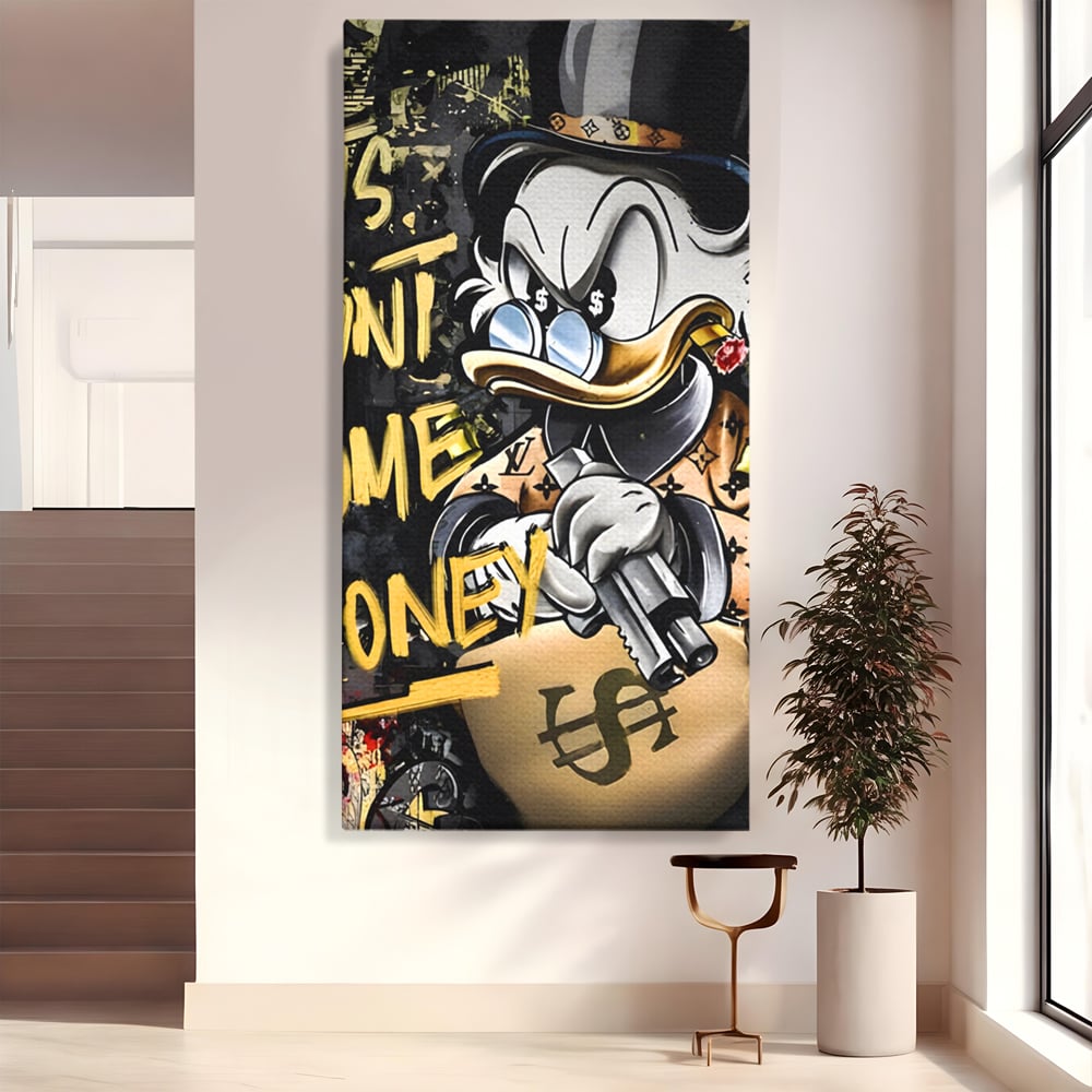 Tablou canvas cu ilustratie cu scrooge duck tinand o arma, fara rama, pe sasiu de lemn